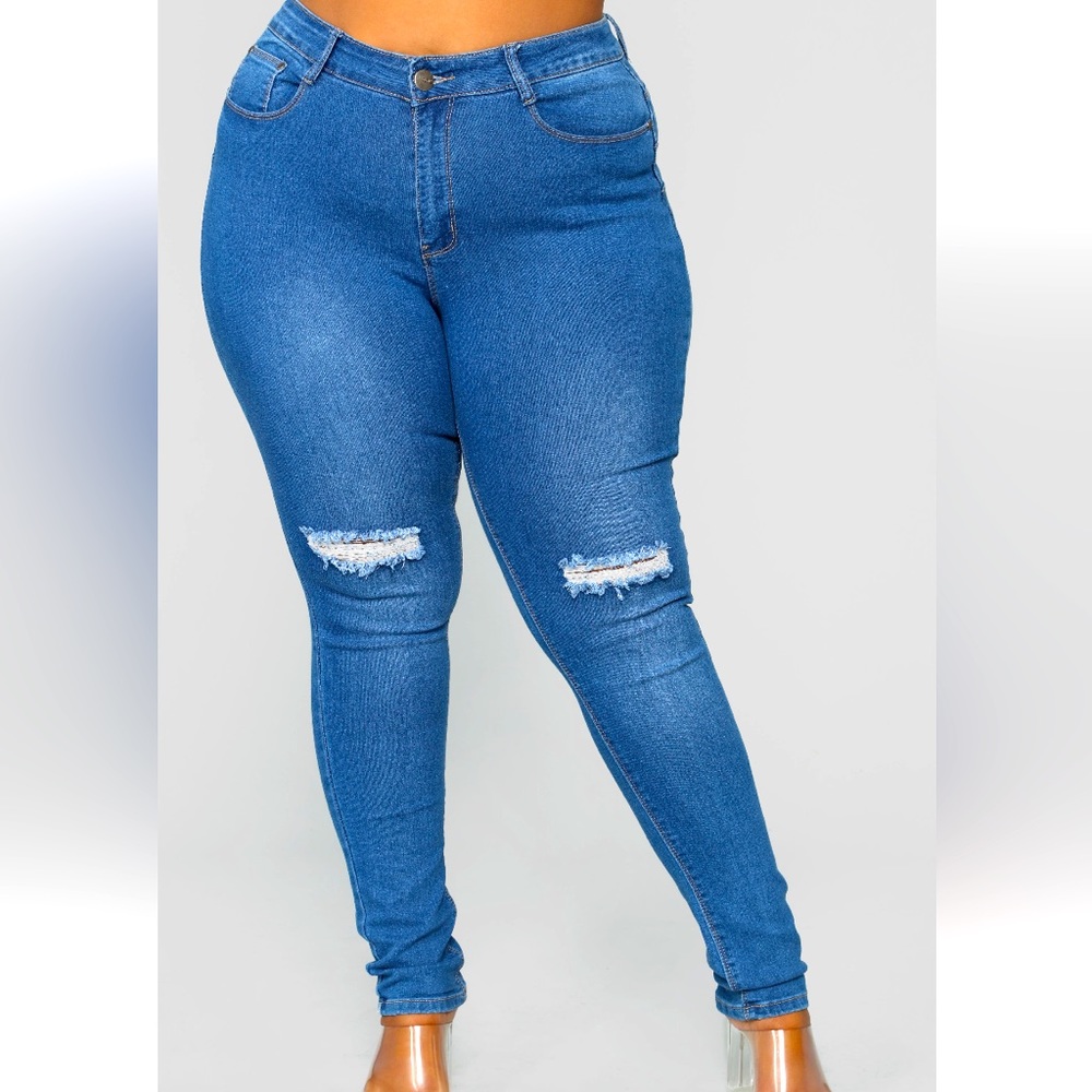 🛍️ FASHION NOVA Skinny Jeans